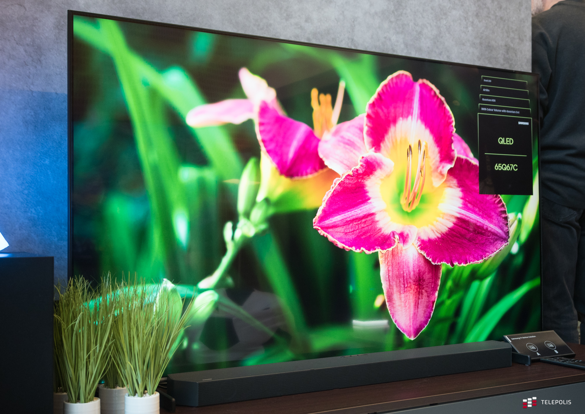 Jaki telewizor kupić w 2023? Samsung zasypie nas nowościami