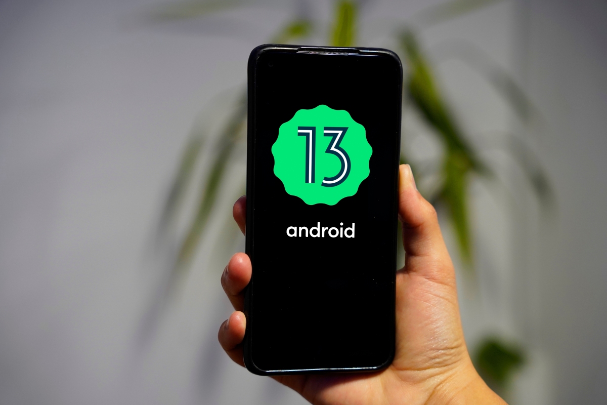 Android 13 ma już 12% rynku. Nie ma się czym chwalić