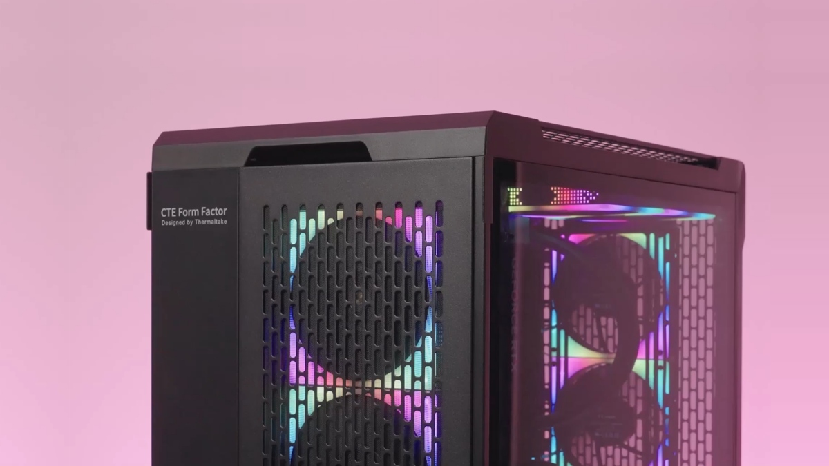 Thermaltake CTE C750 to przewiewna obudowa z odwróconym wnętrzem