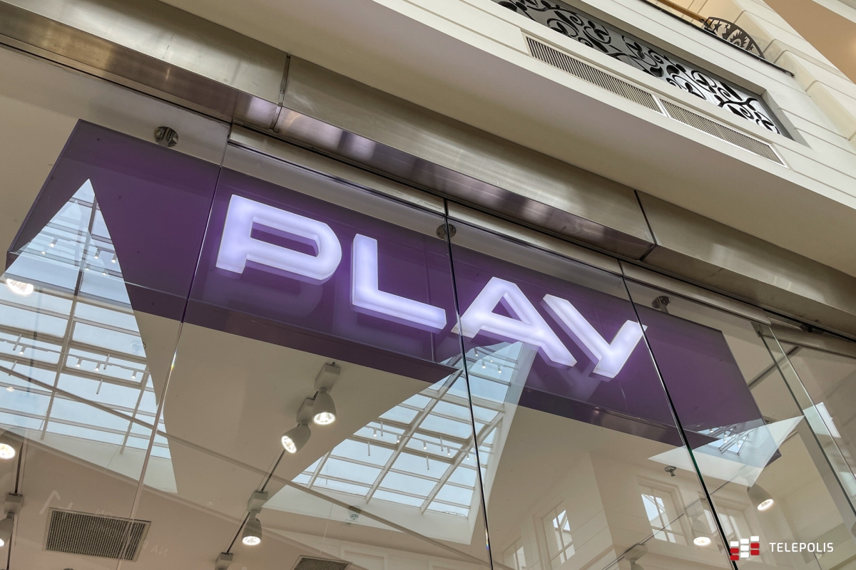 Play z nową promocją. Dwa abonamenty w cenie jednego