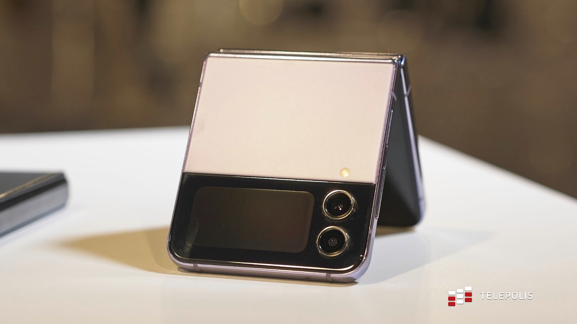 Samsung Galaxy Z Flip5 z ważną zmianą. Starych klientów zeżre zazdrość