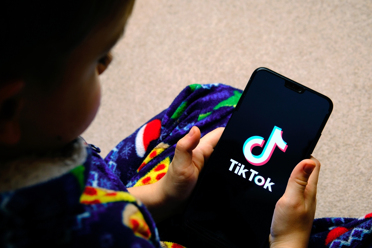 TikTok ukarany w Wielkiej Brytanii. Wiemy za co
