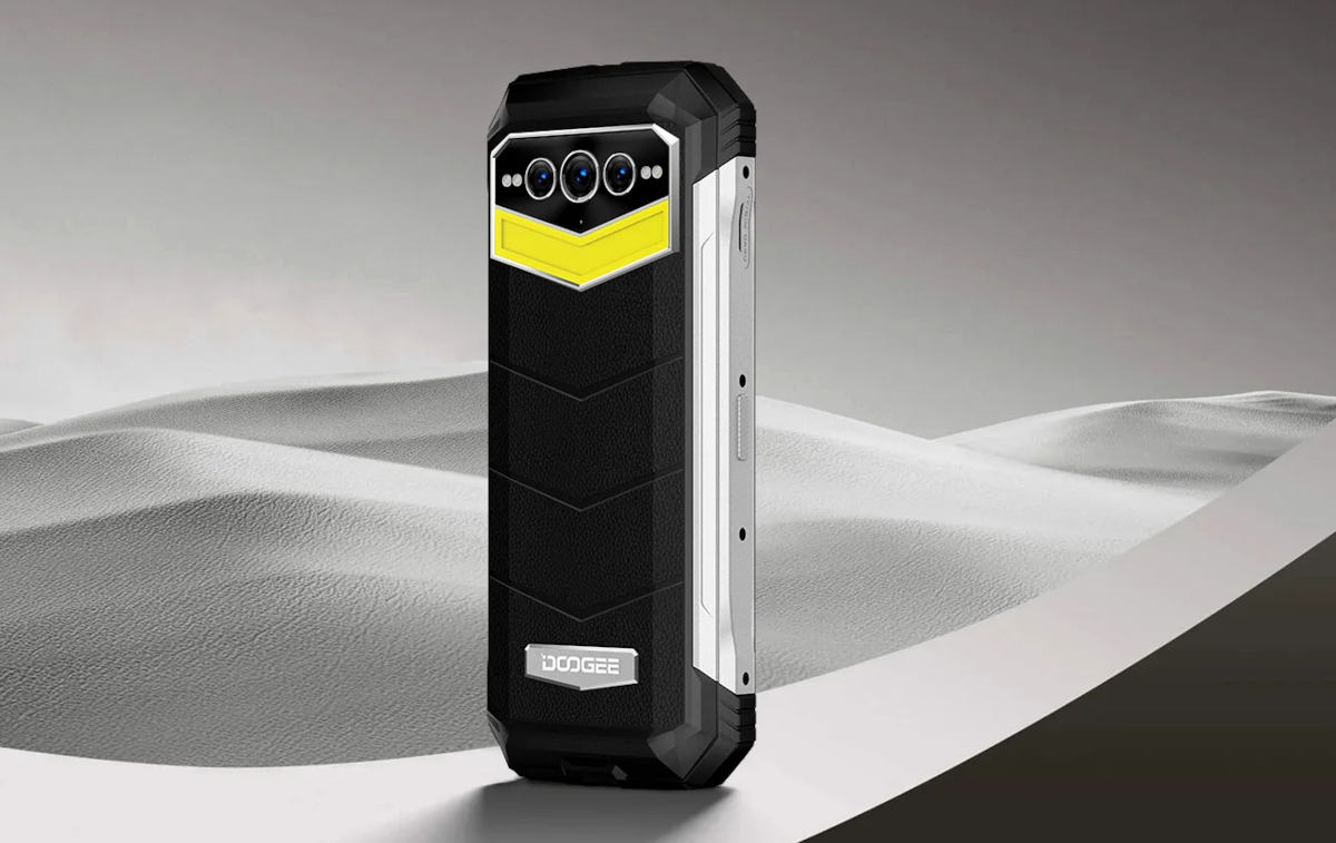 Doogee S100 Pro z lampą kempingową. Nowy pomysł na pancerniaka