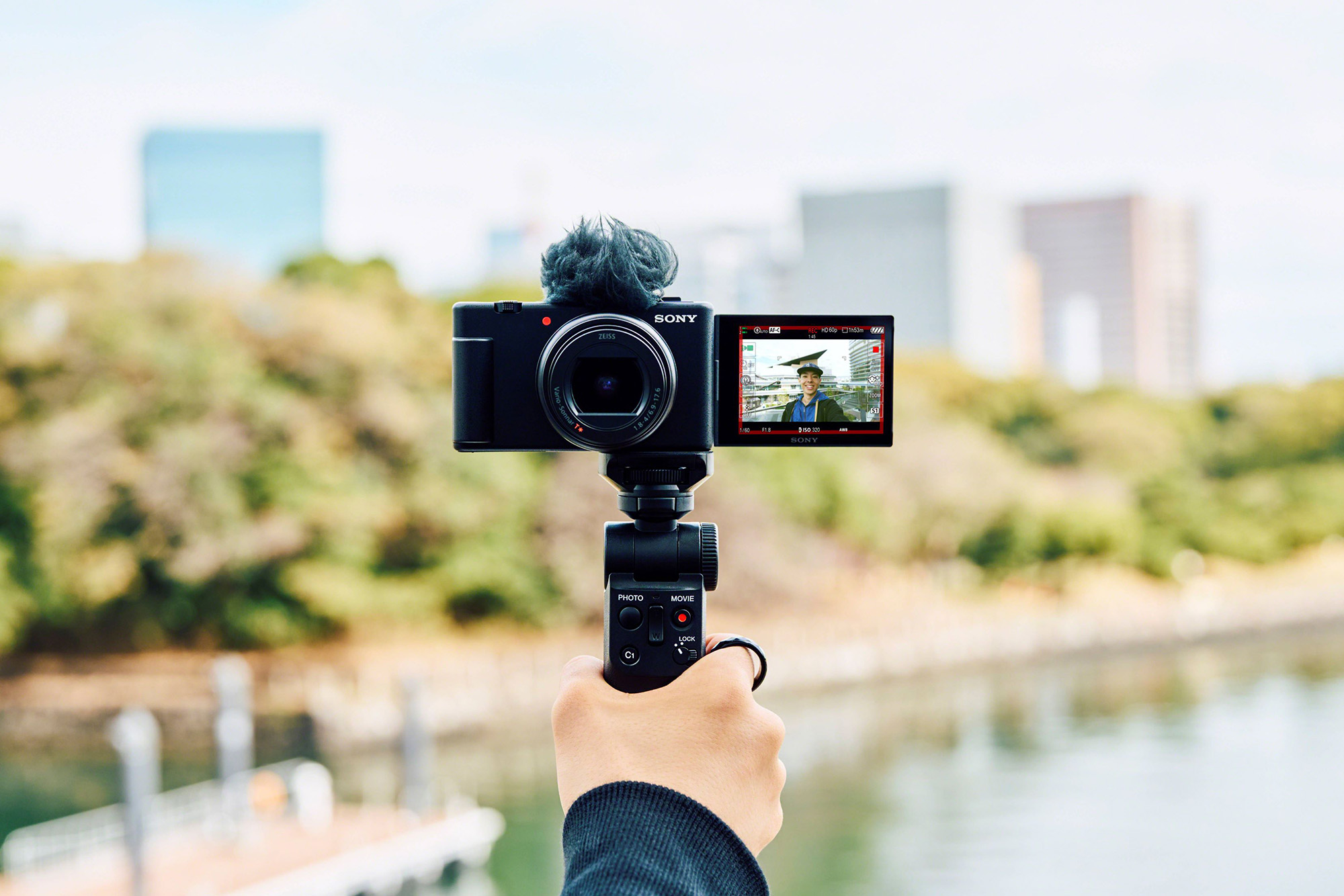 YouTube oszaleje. Sony zapowiada aparat do vlogów z zoomem