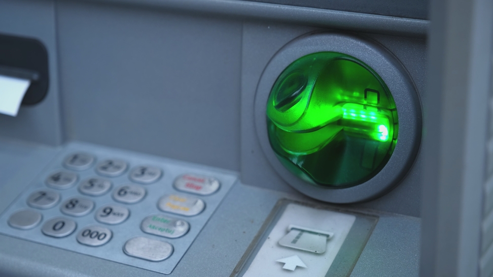 Gang Olsena napadł na bankomat. Można się pośmiać