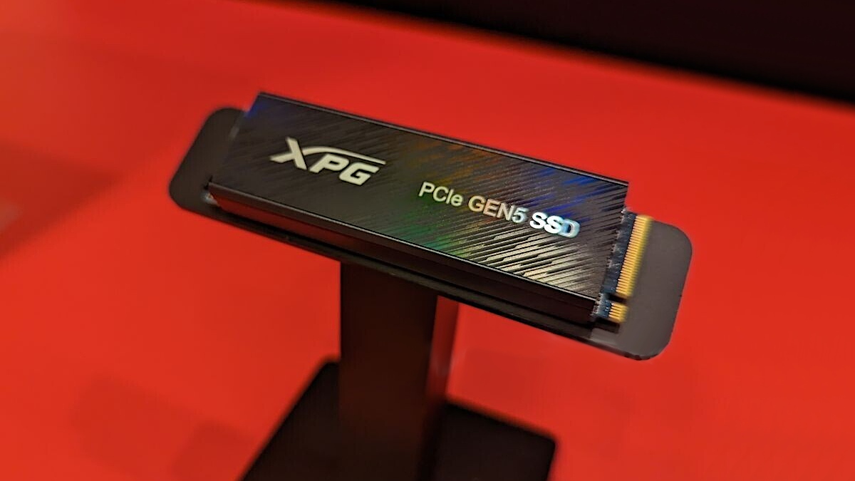 ADATA szykuje SSD chłodzone cieczą. Wydajność do 14 000 MB/s