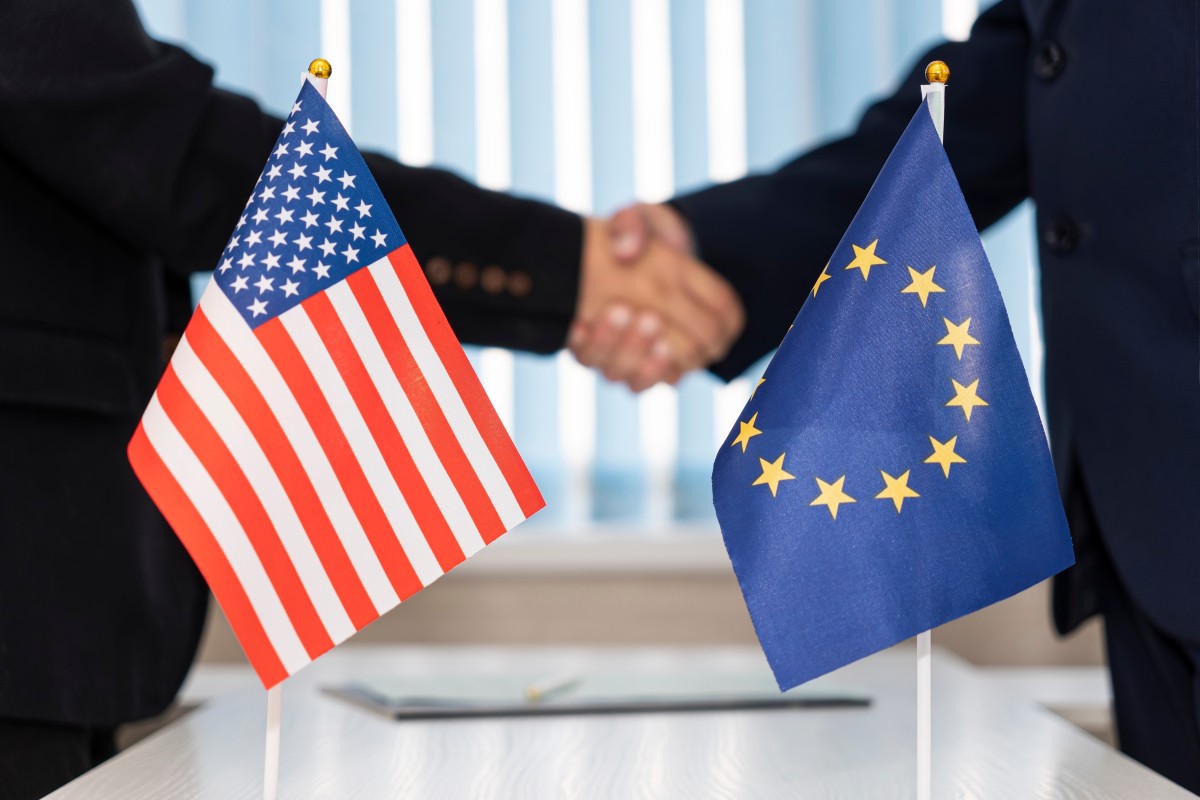 Tak Europejczycy współpracują z Amerykanami