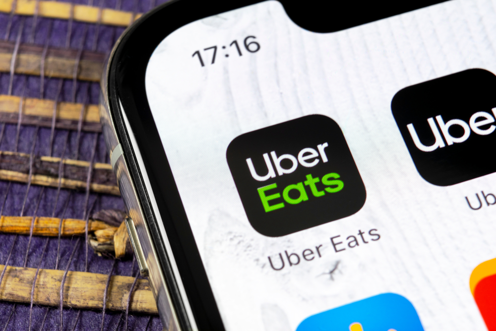 Uber wie gdzie jedziesz i co jesz. Teraz to wykorzysta