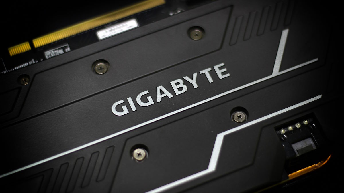 Karty graficzne Gigabyte łamią się, a producent ma to w nosie