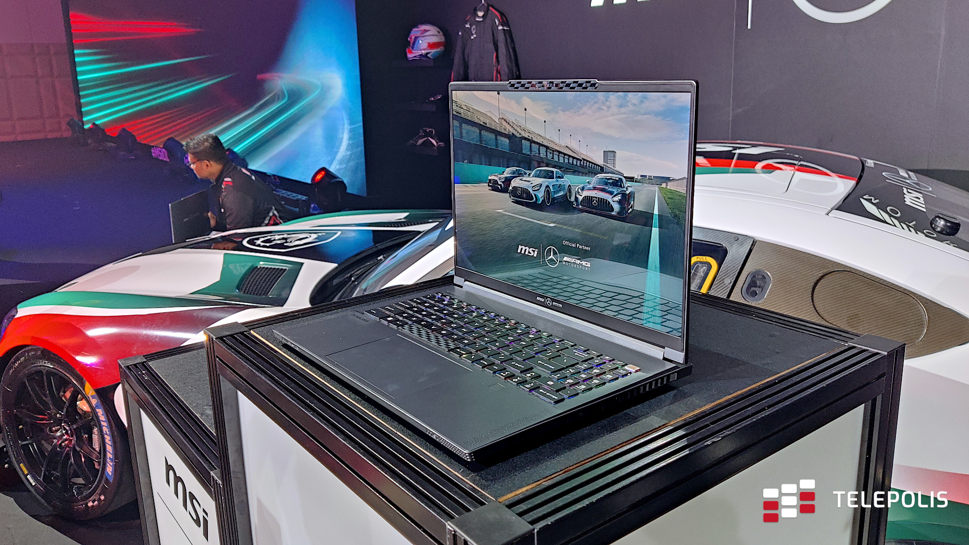 Mercedes zaskakuje współpracą. Powstanie luksusowy laptop