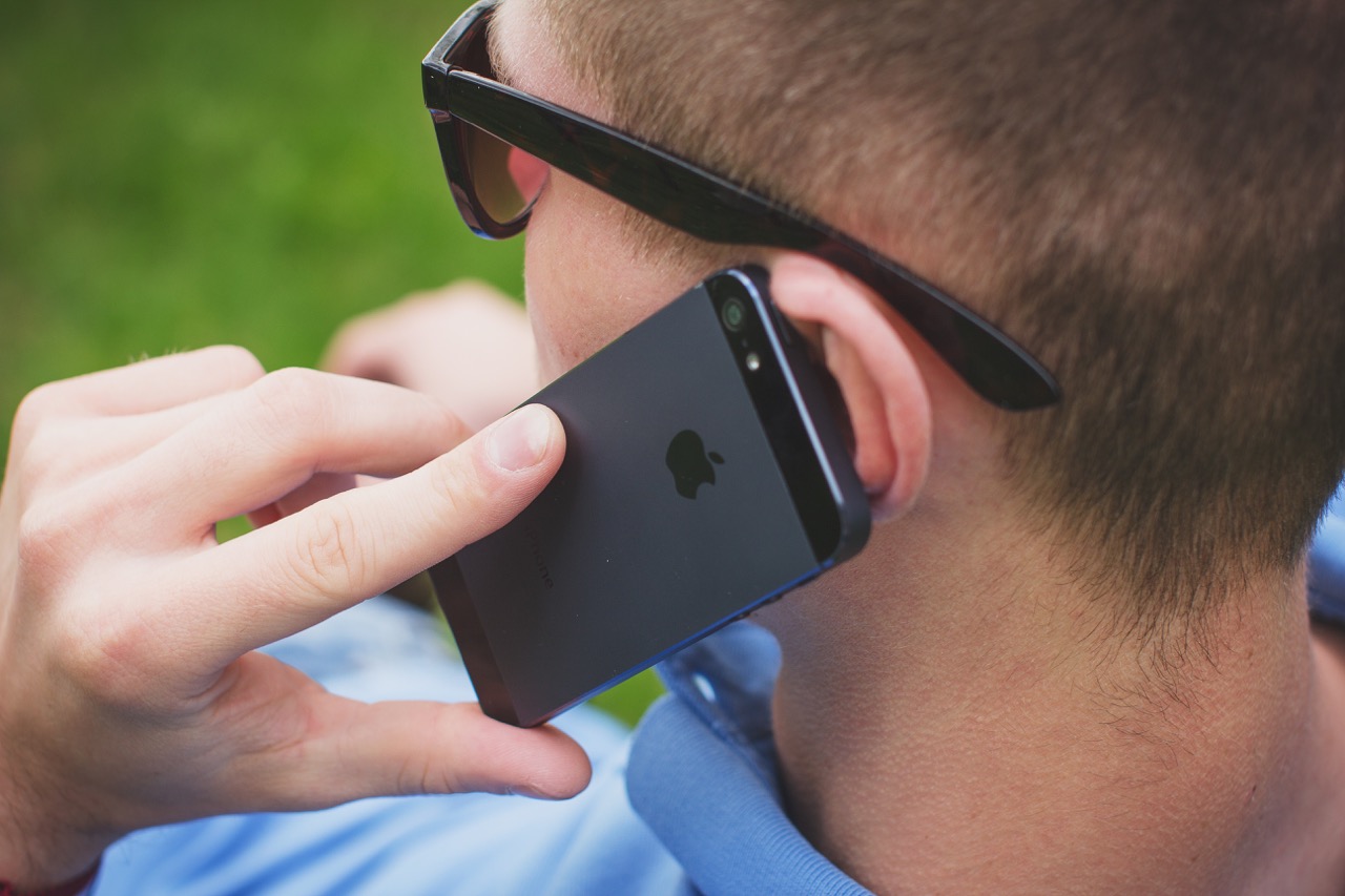 Telefon pułapka w Krakowie. Oszust wpadł na gorącym uczynku