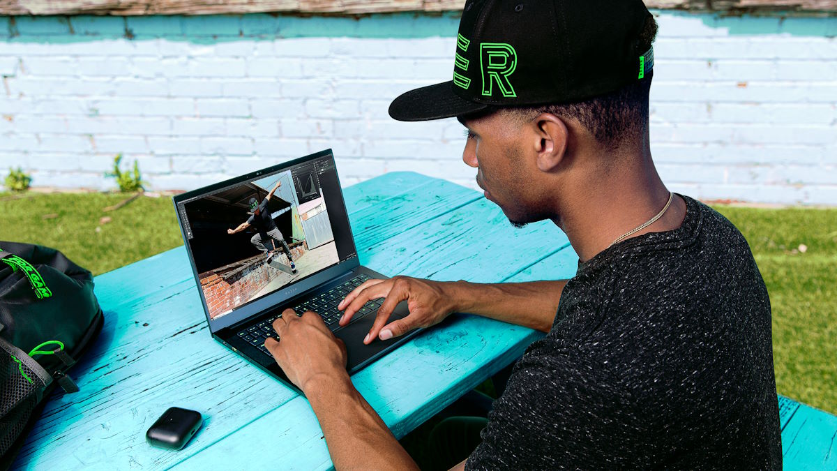 AMD prezentuje nowe procesory Ryzen 7040HS