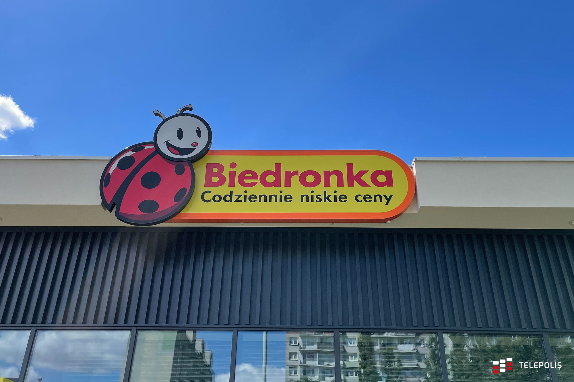 Biedronka świętuje. Zrobisz zakupy nawet o połowę taniej