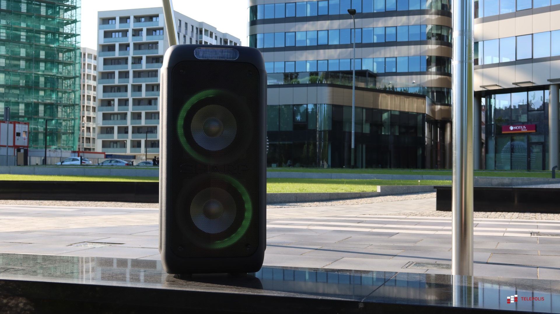Sharp XParty Street Beat. Test głośnika z Disco LED i lampą
