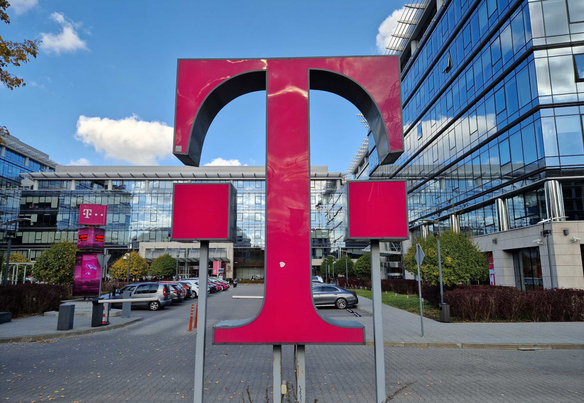 T-Mobile Polska wdrożył łącza o przepustowości 400 Gb/s