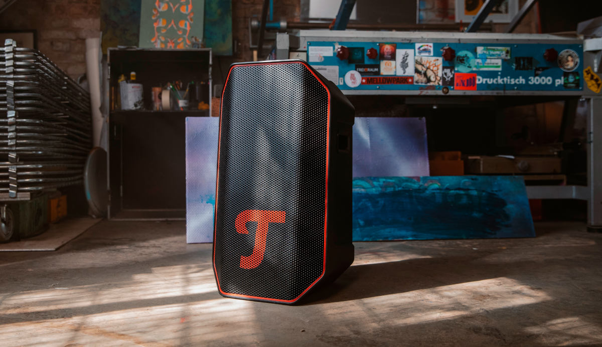 Teufel Rockster Air 2 to przenośny potwór Bluetooth. Zatrzęsie całą okolicą