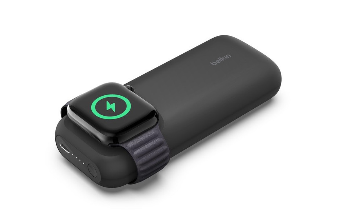 Ten powerbank naładuje iPhone'a, Appla Watcha i AirPodsy
