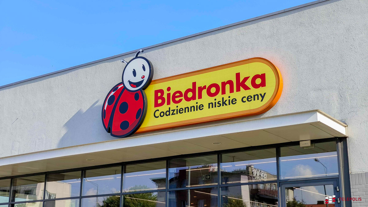 Biedronka z nową usługą. Szukaj na parkingu
