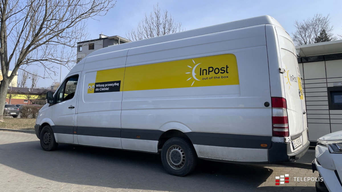 Polacy znów nabijani w butelkę. Chodzi o Paczkomaty InPost