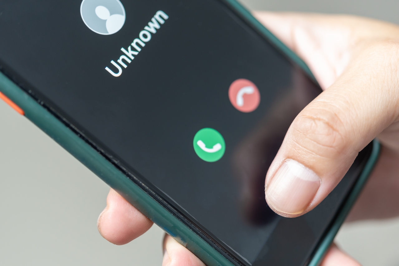 Nieznany numer dzwoni? Zaskocz telemarketera prostymi trikami
