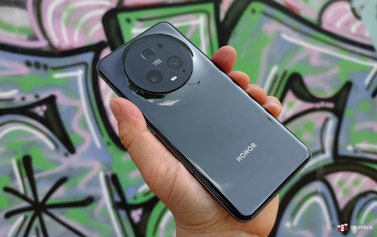 W Orange rusza sprzedaż mocnego smartfonu z prezentami za 1500 zł