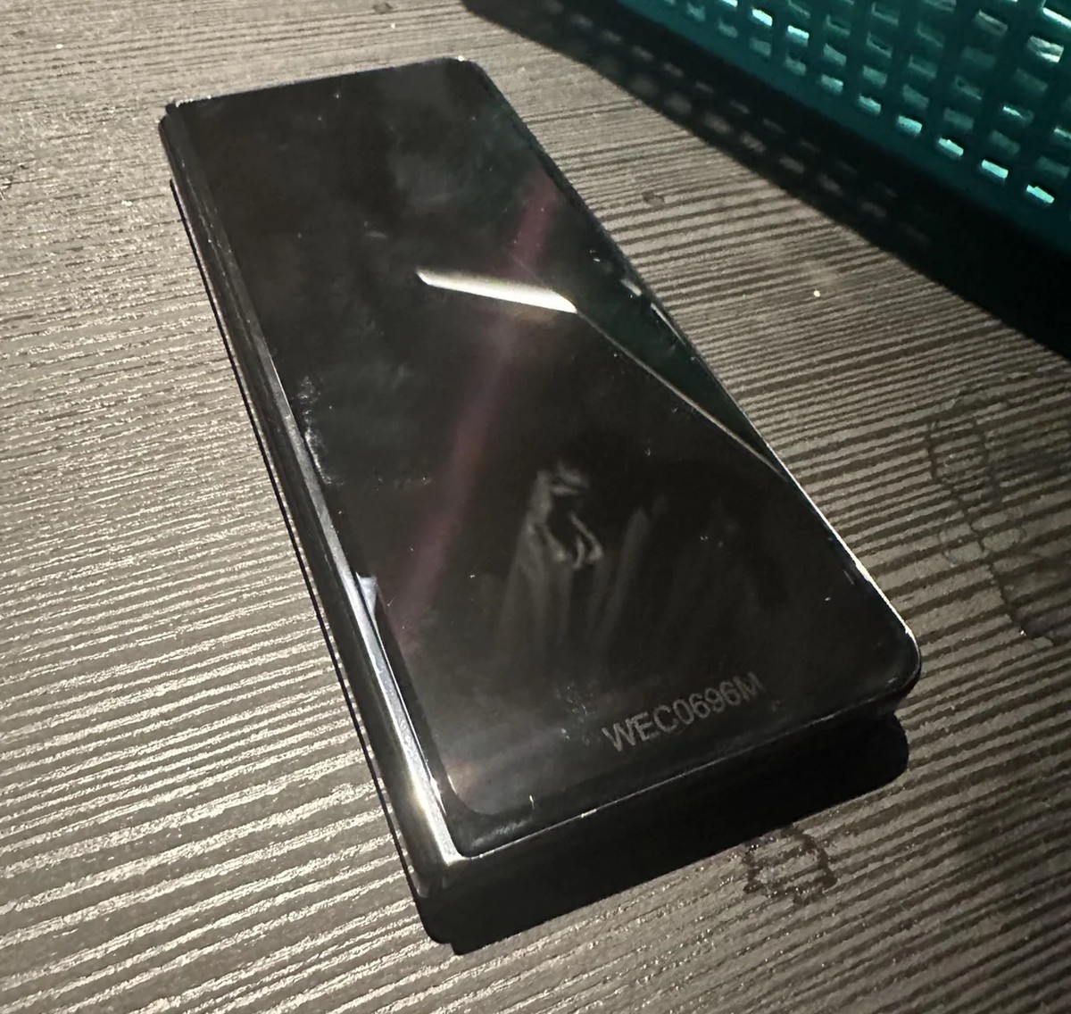 Samsung Galaxy Z Fold5 paraduje na nowych zdjęciach