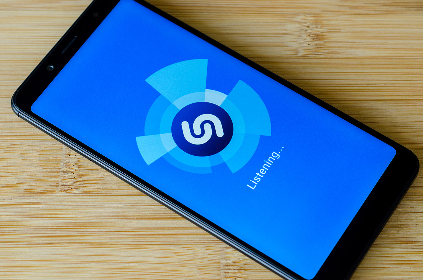 Shazam wchodzi na YouTube, Instagram i TikTok. Nazwa piosenki od ręki