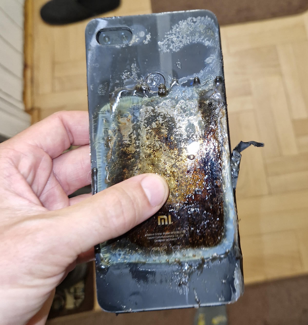 Xiaomi pana Piotra nagle wybuchł. To bardzo popularny model