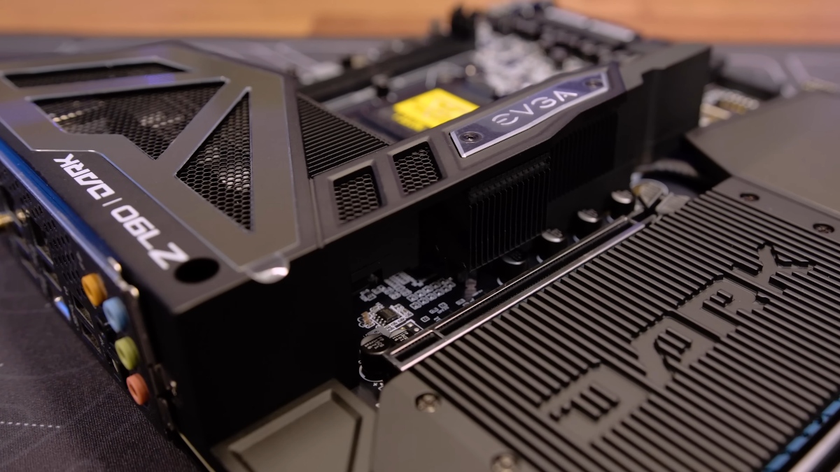 EVGA wycofuje się z rynku płyt głównych? To skomplikowane