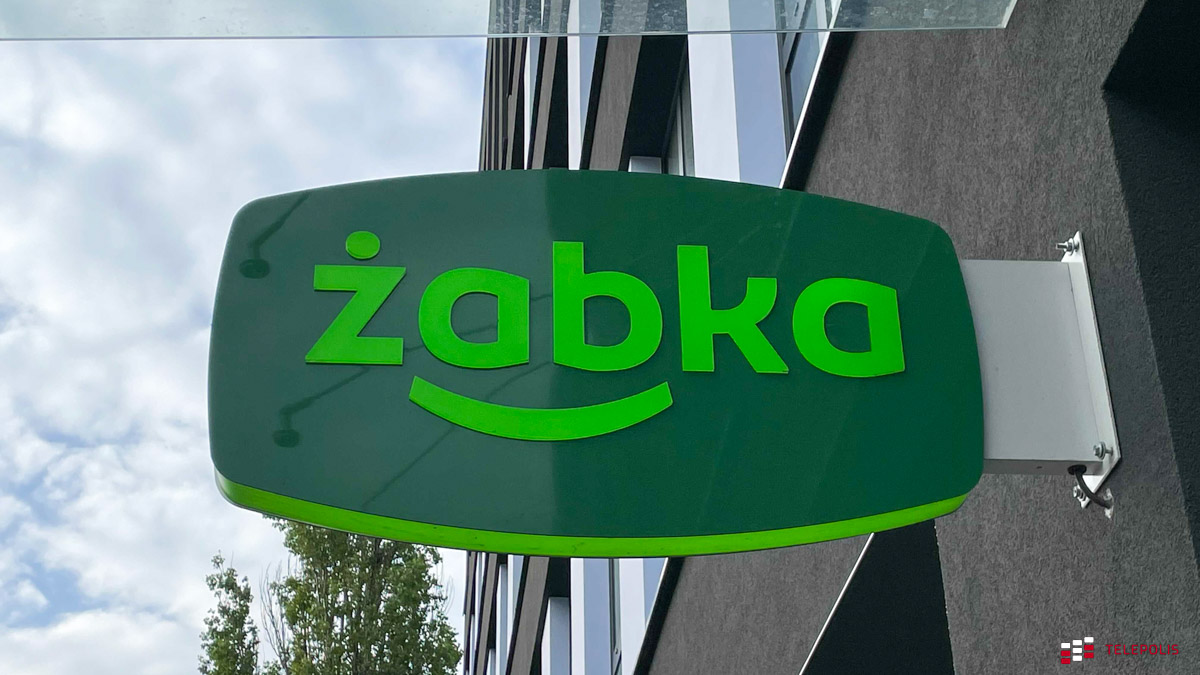 Żabka chce, by klienci płacili jej abonament. Oto kolejny