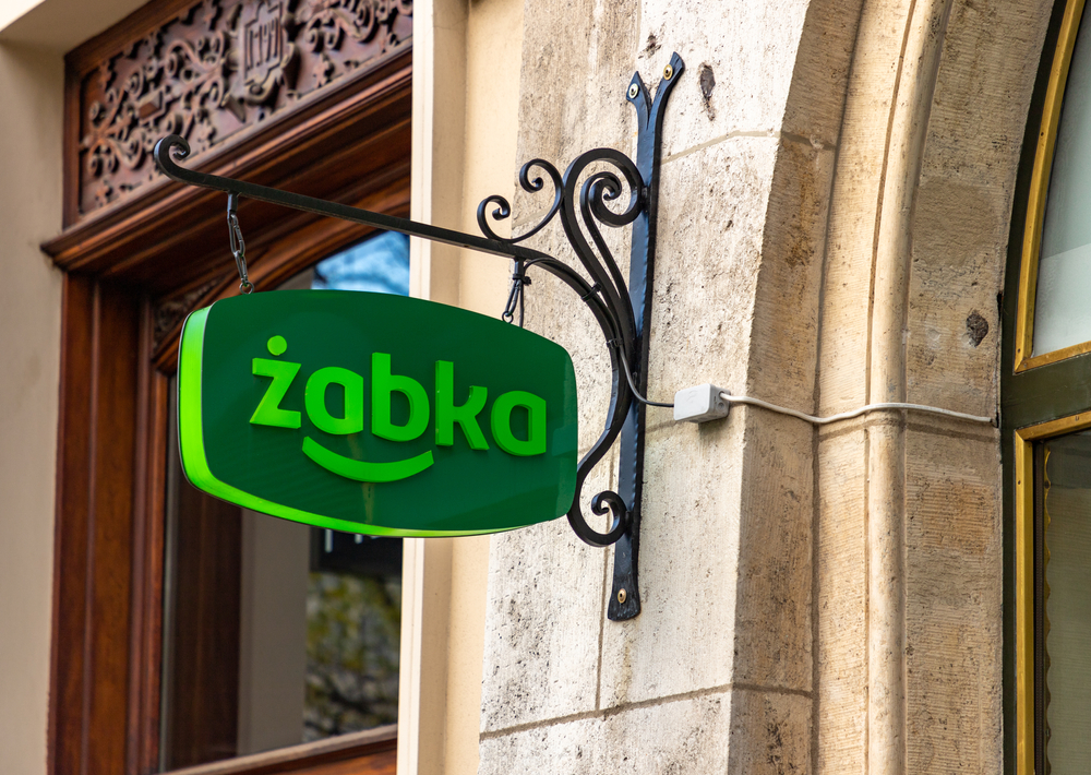 Żabka wskoczy ci do portfela. Dosłownie