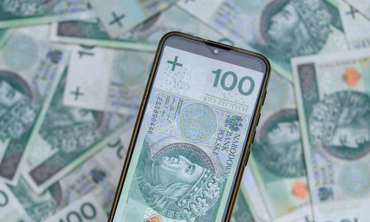 Rząd bierze się za SMS-y. Nowe przepisy w ciągu tygodni