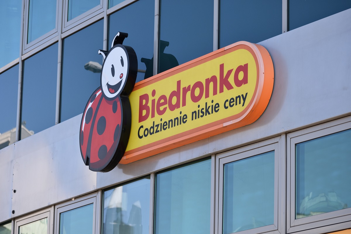 Biedronka uratuje Twoje wakacje. Ten sprzęt na pewno Ci się przyda