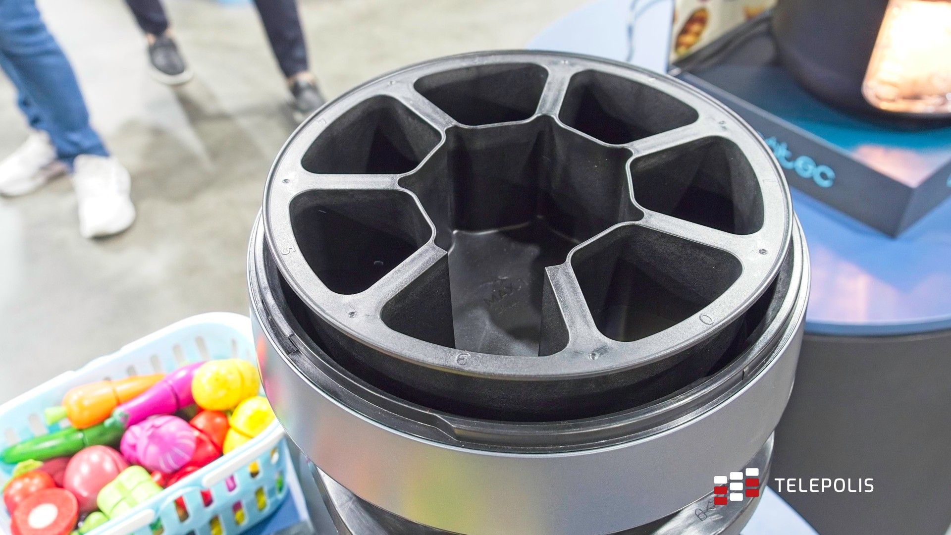 Thermomix doczekał się pogromcy. Ten robot kuchenny ma tajną broń