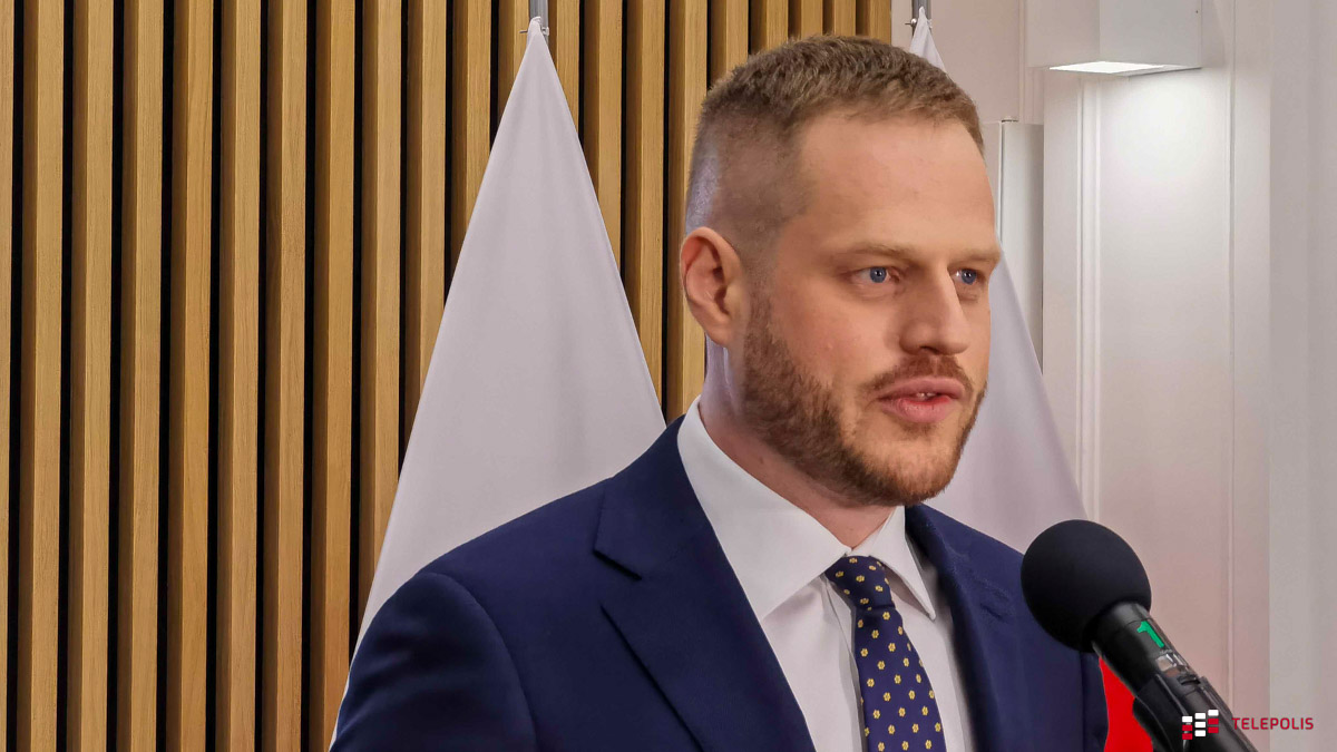 Rząd rozdaje laptopy, a rodzice mają pytania i wątpliwości