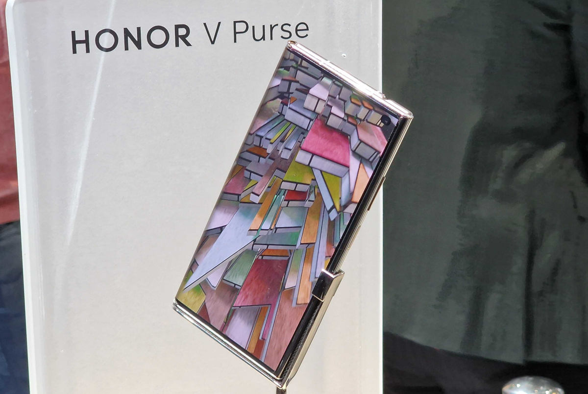 Honor V Purse – smartfon jak damska torebka. Do Europy wkracza Magic V2