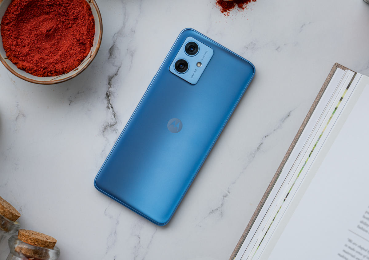 Moto G54 5G w dwóch wersjach i Moto G84 5G w Polsce. Ceny rewelacja