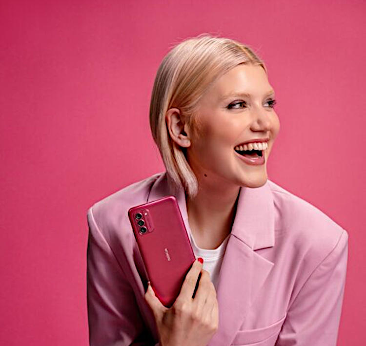 Nokia G42 5G w nowej wersji zmierza do Polski. Barbie naprawi ją w domu