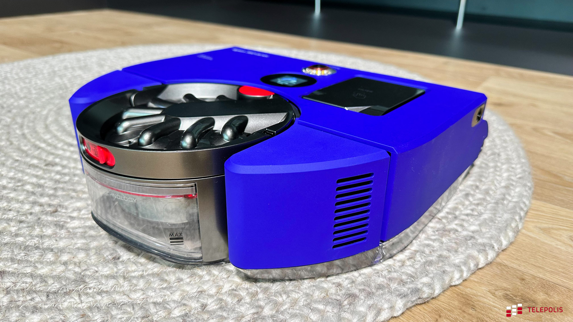 Dyson 360 Vis Nav to pierwszy automatyczny odkurzacz tego producenta
