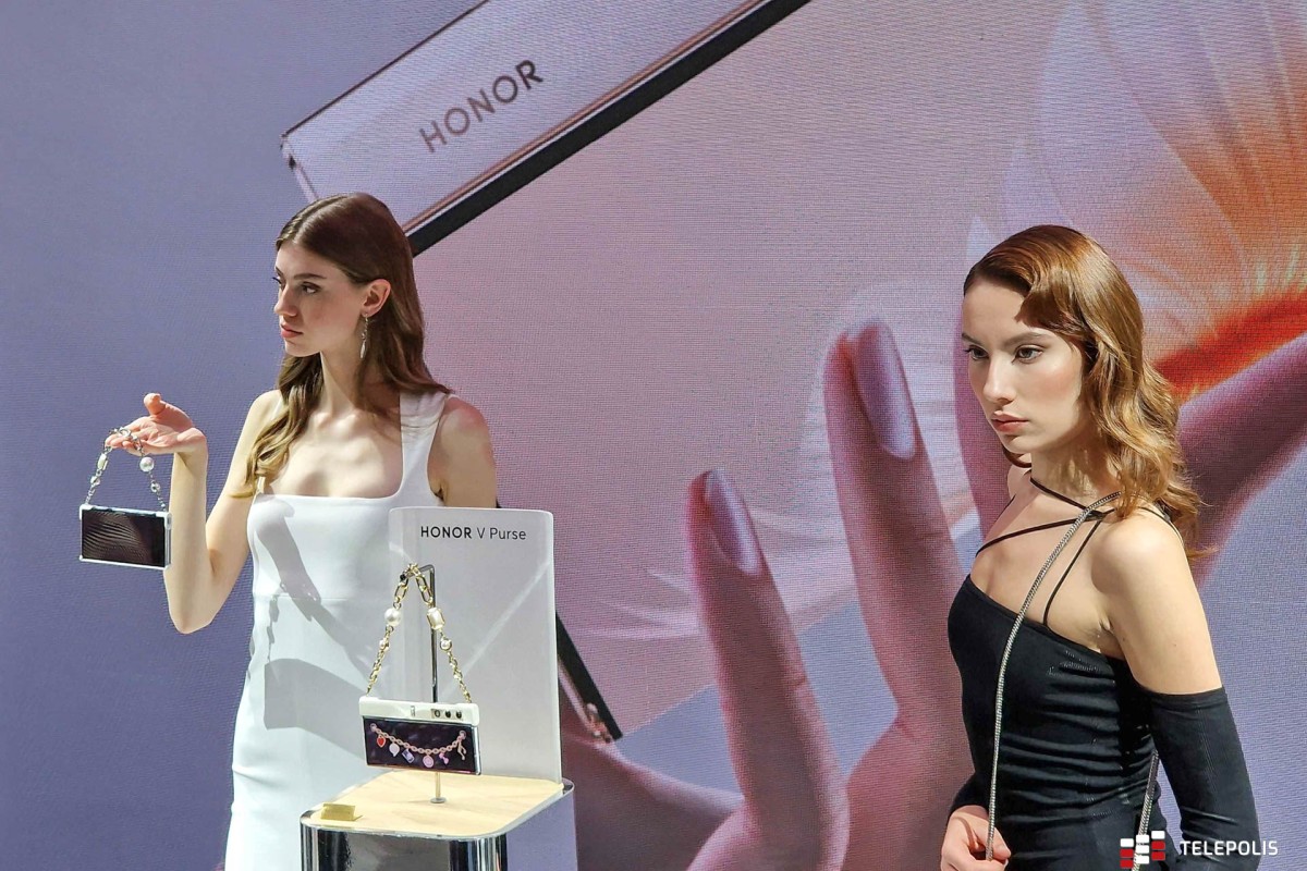 Debiutuje Honor V Purse. Ten smartfon jest jak damska torebka