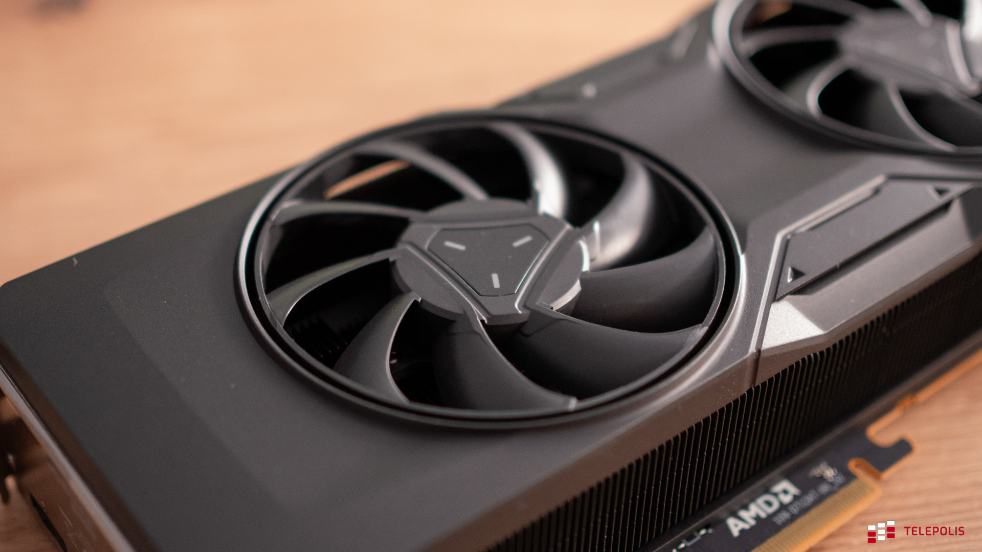 Test AMD Radeon RX 7800 XT. Karta jest dobra, ale rewolucji tu nie ma