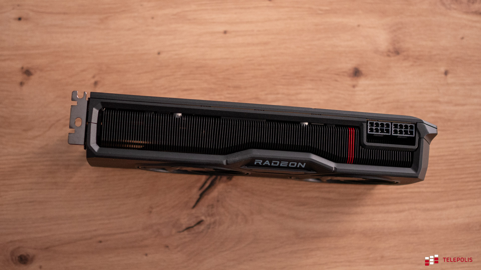 Test AMD Radeon RX 7800 XT. Karta jest dobra, ale rewolucji tu nie ma