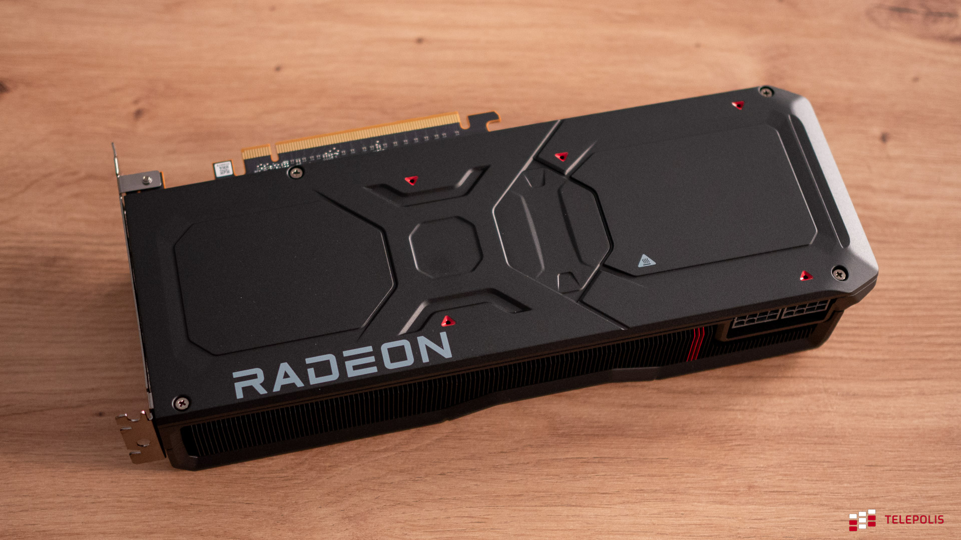 Test AMD Radeon RX 7800 XT. Karta jest dobra, ale rewolucji tu nie ma