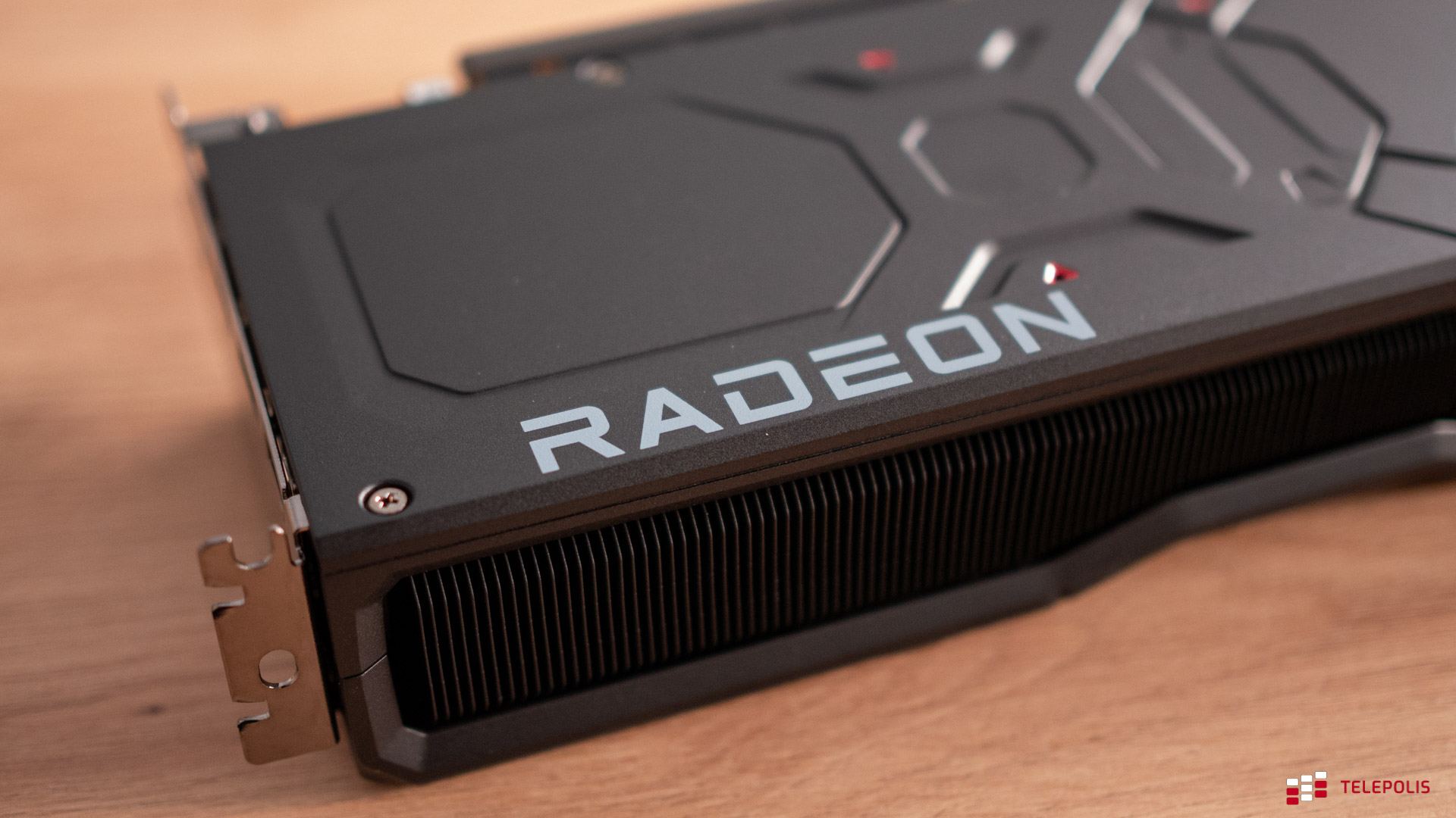 Test AMD Radeon RX 7800 XT. Karta jest dobra, ale rewolucji tu nie ma