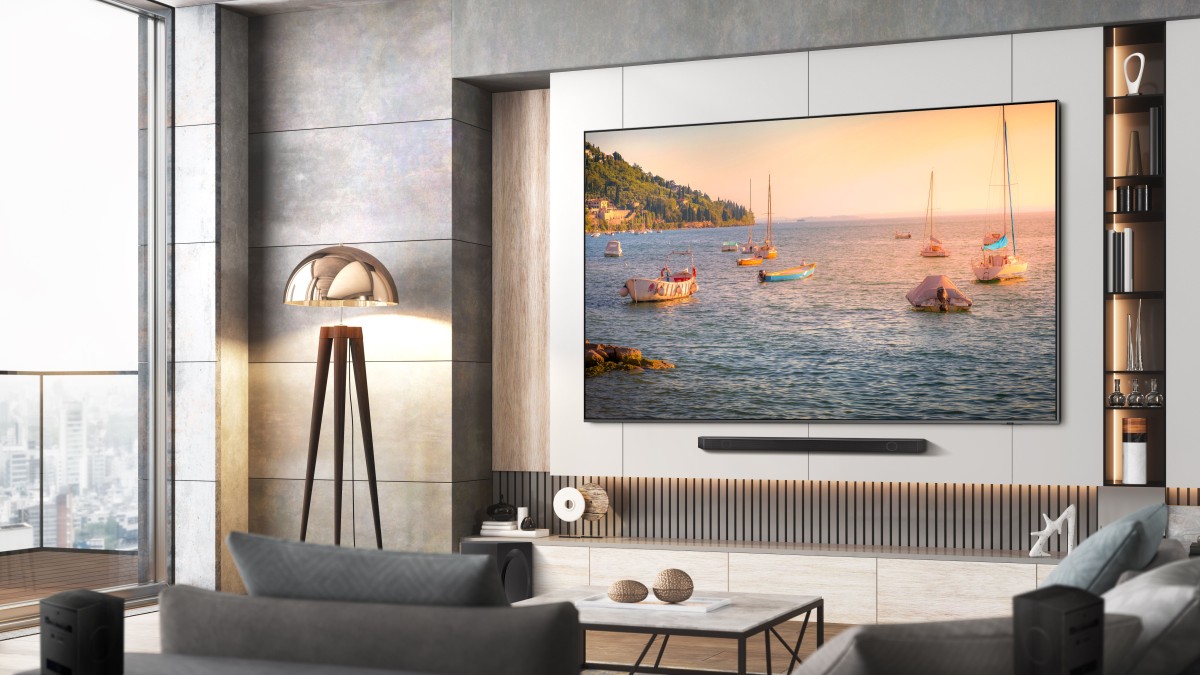 98-calowy Samsung Neo QLED już w sprzedaży. Zmień salon w kino