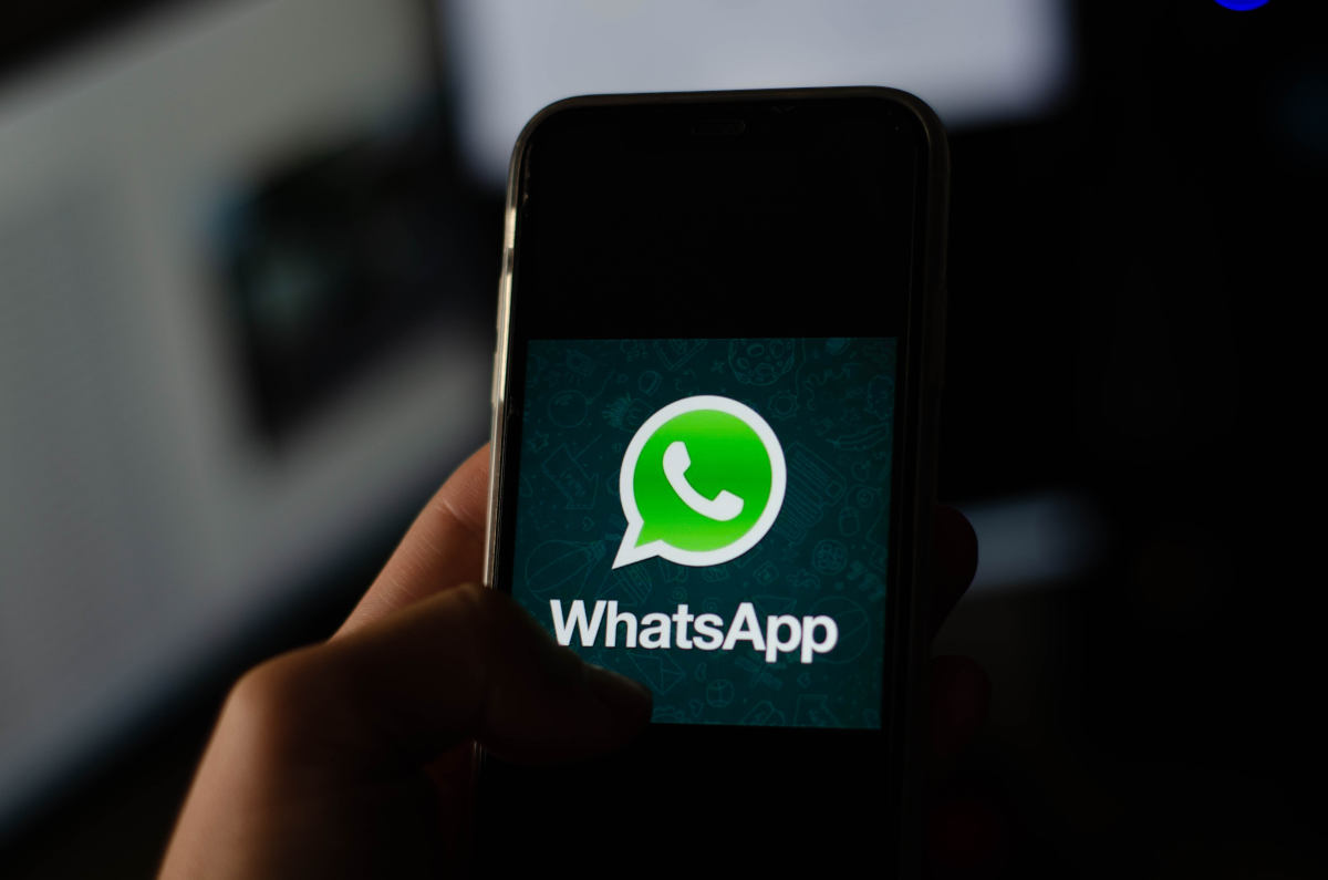 WhatsApp ułatwia logowanie. Dotknij i po sprawie