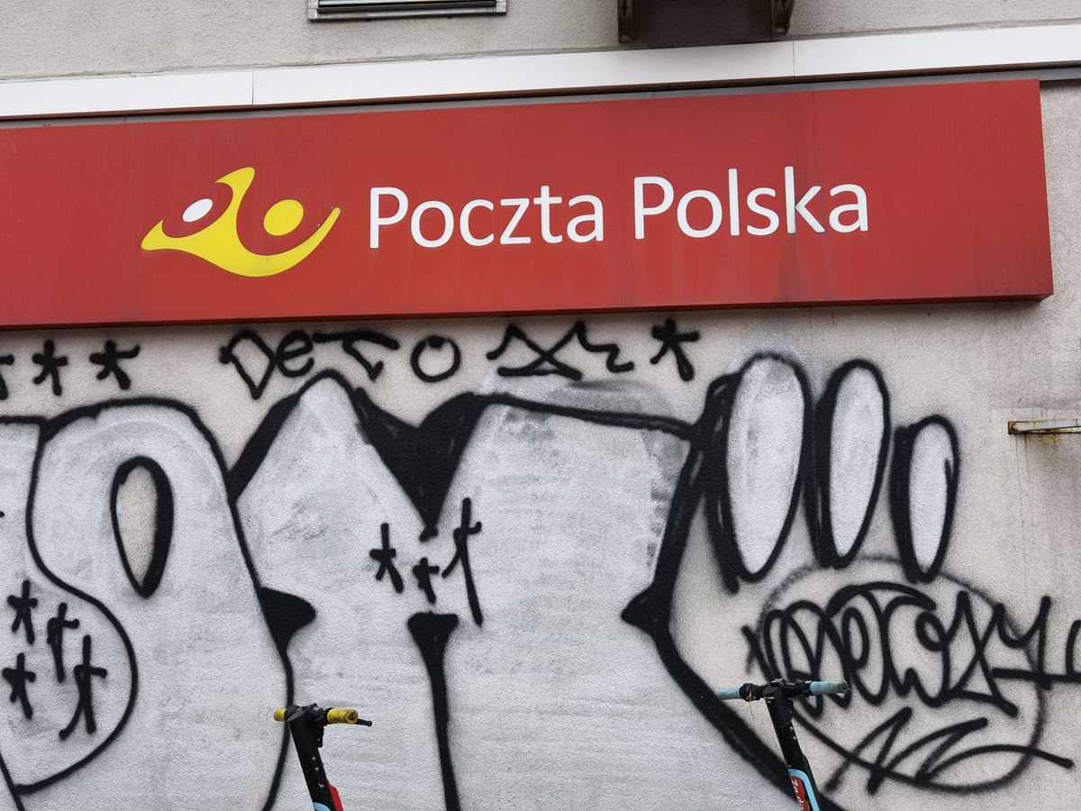 Ostrzegają Polaków. Chodzi o przesyłki kurierskie