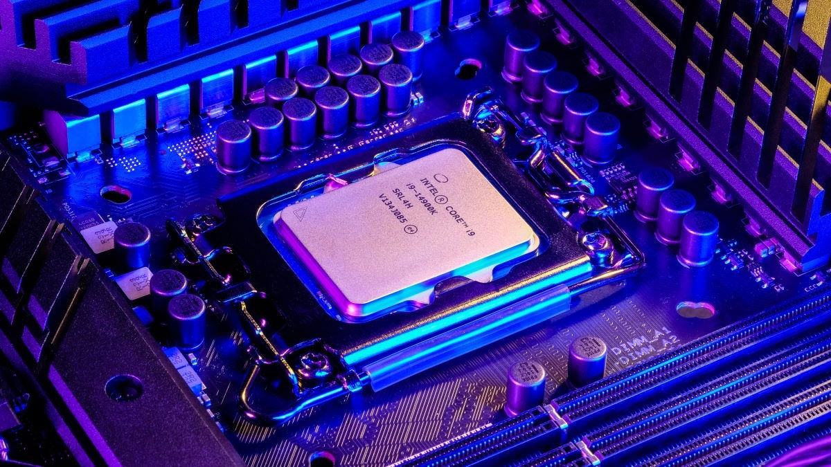 Intel Core i9-14900K i i5-14600K trafiły do sklepów. Ceny są wysokie