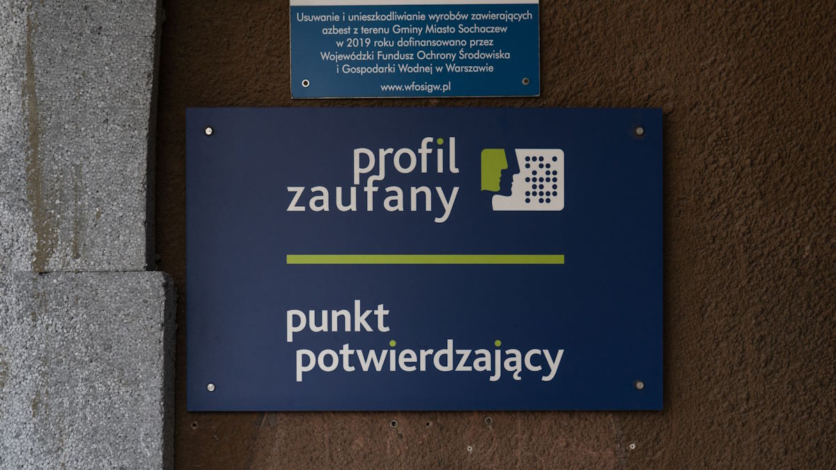 Rząd wysyła Polakom pilne SMS-y. Zostało niewiele czasu