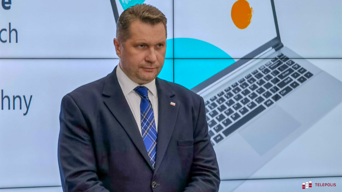 Rząd PiS przepala pieniądze Polaków. W piach poszło 29 mln zł